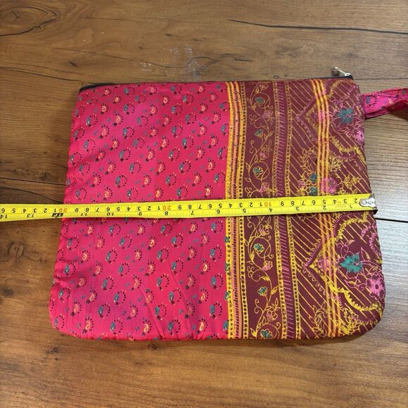 Cosmosyr Recycled Silk Wristlet Necessaire Bag Clutch Vintage Style Pink - Picture 9 of 9